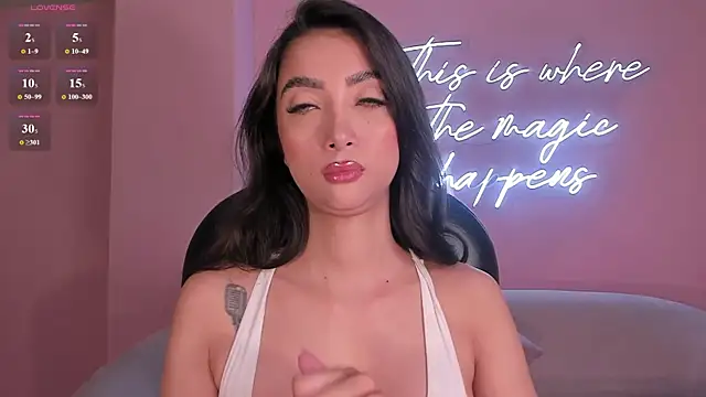 ValeriaVelvet online show from July 28, 2026, 3:21 pm