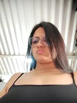 Linda Lars online show from October 23, 2025, 3:10 pm