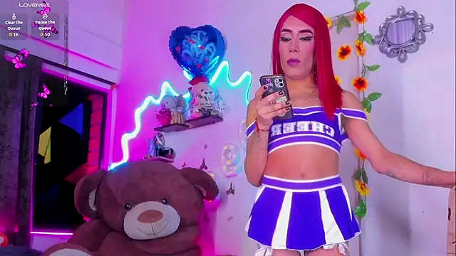 daniela bigcock22 online show from November 28, 2025, 4:01 am