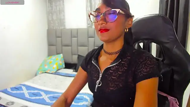 Snapshot of MurphyAngelina chatting on June 5, 2026, 2:05 am MurphyAngelina online show from June 5, 2026, 2:05 am