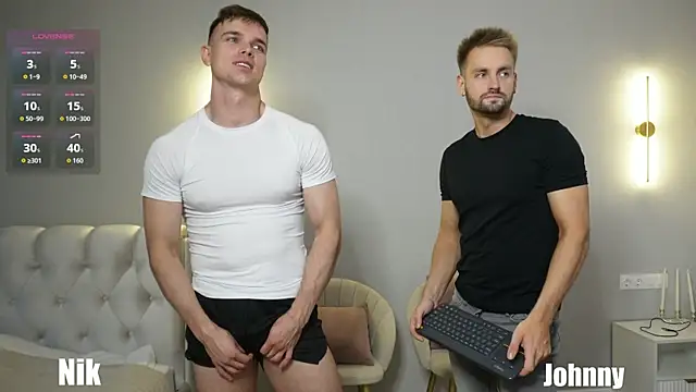 Nik Sharp online show from July 16, 2026, 4:04 pm