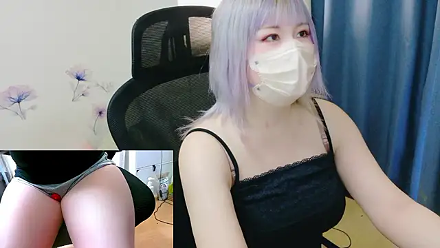 Snapshot of hazuki_8008 chatting on April 8, 2026, 2:24 am hazuki 8008 online show from April 8, 2026, 2:24 am