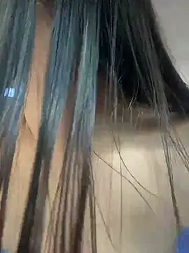 Arilw online show from March 9, 2025, 2:21 pm