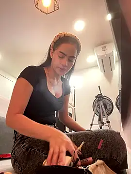 ariel jonees online show from January 8, 2026, 2:01 pm