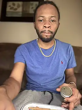 MobyDxck online show from March 9, 2025, 8:21 pm