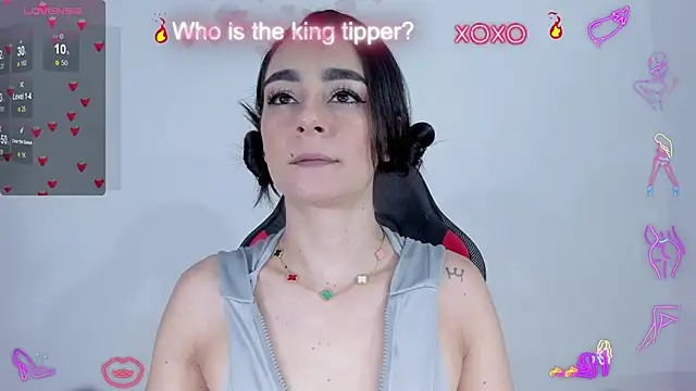 Snapshot of serafelle chatting on February 24, 2026, 8:53 pm serafelle online show from February 24, 2026, 8:53 pm