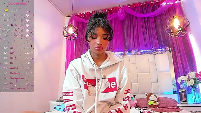 Carlie Evans online show from December 2, 2024, 4:26 pm