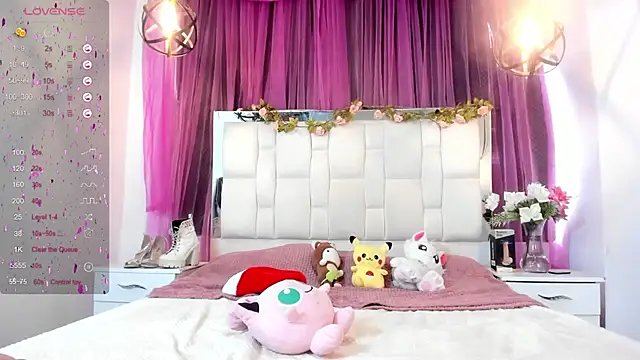Carlie Evans online show from December 24, 2024, 9:00 pm