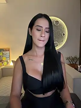 SarahhSmitth1 online show from June 24, 2026, 10:18 pm