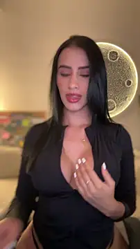 SarahhSmitth1 online show from April 22, 2026, 11:33 pm