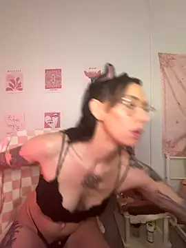 averietheangel online show from October 10, 2025, 9:48 pm