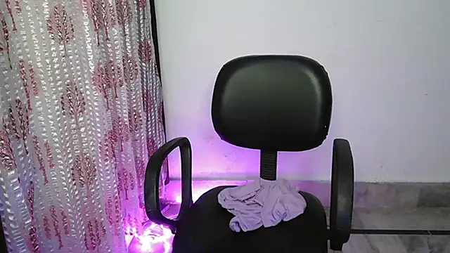 Snapshot of N-Natasha chatting on March 10, 2026, 4:00 pm N-Natasha online show from March 10, 2026, 4:00 pm