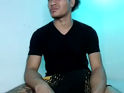 Snapshot of Brett_Black_ chatting on December 4, 2024, 12:13 am Brett Black online show from December 4, 2024, 12:13 am