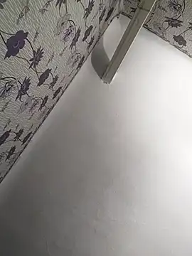 SweetLeila40 online show from February 27, 2025, 7:19 am