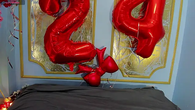 melaniecooperr online show from February 11, 2026, 3:28 am