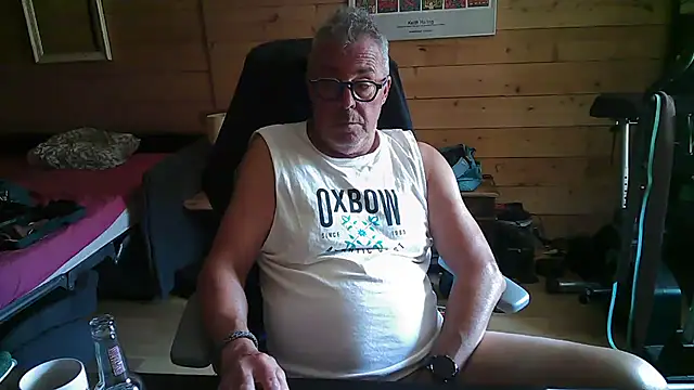 lelohop online show from July 28, 2026, 11:28 am