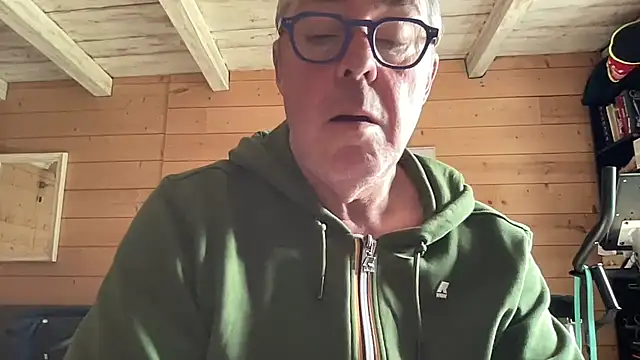 lelohop online show from February 23, 2026, 11:11 am