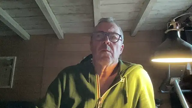 lelohop online show from February 9, 2026, 7:39 am