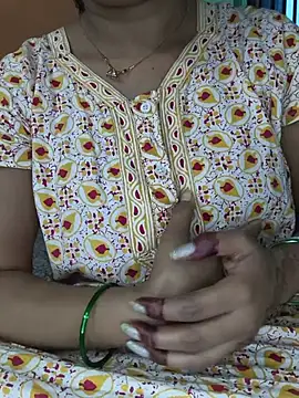 Snapshot of MUMTAJ-1 chatting on August 4, 2026, 11:53 pm MUMTAJ-1 online show from August 4, 2026, 11:53 pm