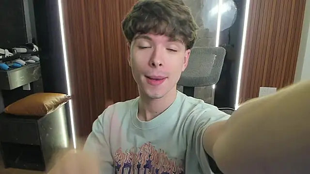 calvin love you online show from July 21, 2026, 3:02 pm