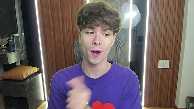 calvin love you online show from April 22, 2026, 5:42 pm