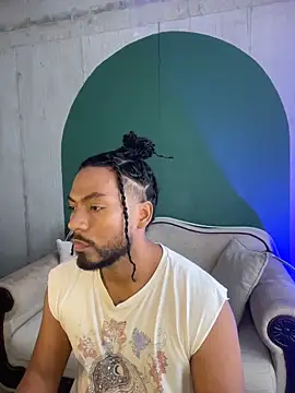 Snapshot of noah_jones__ chatting on February 10, 2026, 4:39 pm noah jones online show from February 10, 2026, 4:39 pm