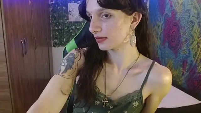 Snapshot of BurningVenus12 chatting on June 4, 2026, 8:24 pm BurningVenus12 online show from June 4, 2026, 8:24 pm