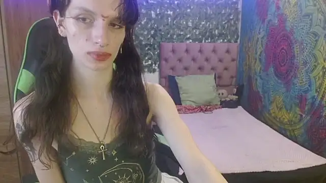 Snapshot of BurningVenus12 chatting on June 14, 2026, 6:53 pm BurningVenus12 online show from June 14, 2026, 6:53 pm