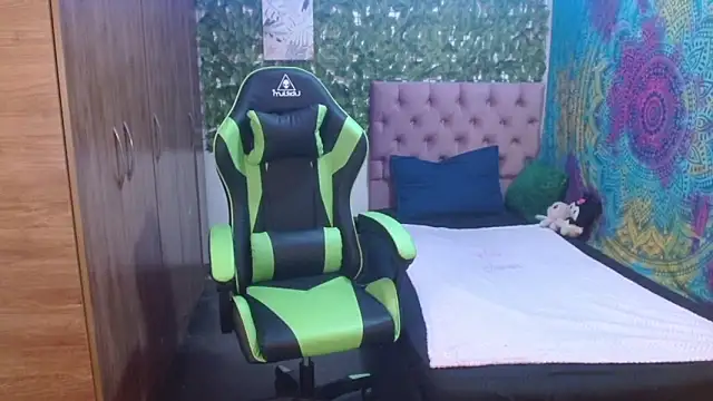 Snapshot of BurningVenus12 chatting on March 14, 2026, 3:56 am BurningVenus12 online show from March 14, 2026, 3:56 am