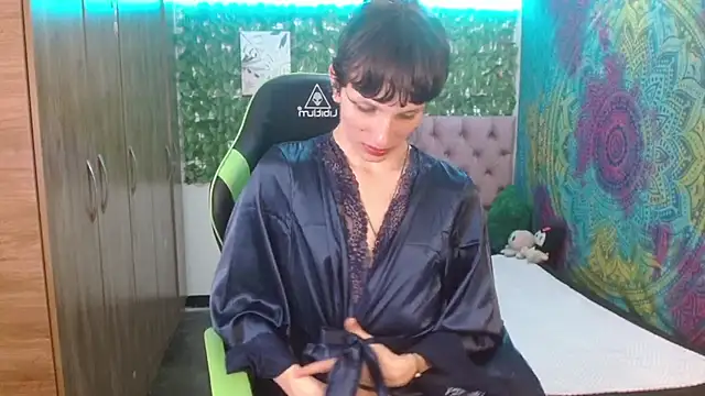 Snapshot of BurningVenus12 chatting on March 17, 2026, 10:35 pm BurningVenus12 online show from March 17, 2026, 10:35 pm