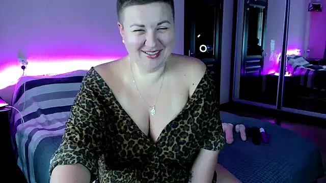 Annet1912 online show from November 2, 2025, 8:30 am