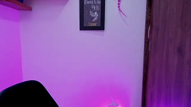 avans 15 online show from October 17, 2025, 8:21 pm