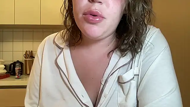 lilylush24 online show from February 19, 2025, 2:55 pm