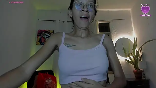 Sophie sweett19 online show from February 22, 2026, 1:19 am