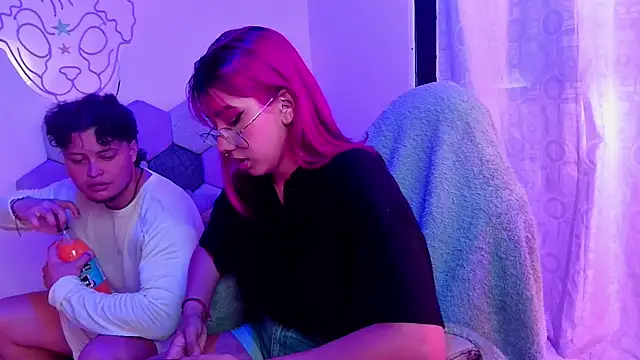 Horny tgn online show from September 14, 2025, 6:52 pm