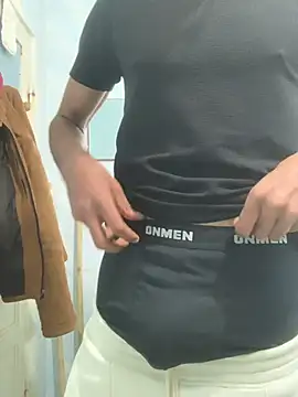 Xxxhalcon online show from December 4, 2025, 12:15 pm