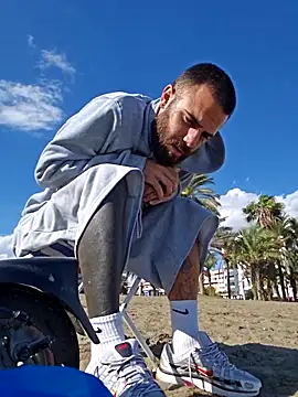 charlye inkkkk online show from October 30, 2025, 1:53 pm