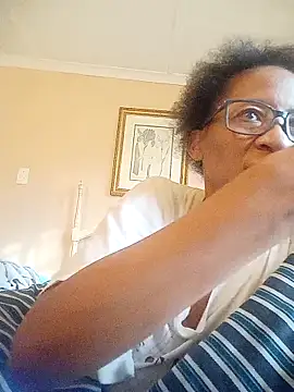 bustybillies online show from November 7, 2025, 4:50 am