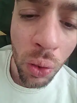 dnnzzcrynn online show from November 2, 2025, 12:10 pm