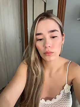 FridaKlein online show from November 6, 2025, 9:08 pm