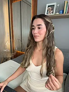 Snapshot of FridaKlein chatting on March 18, 2026, 7:26 pm FridaKlein online show from March 18, 2026, 7:26 pm