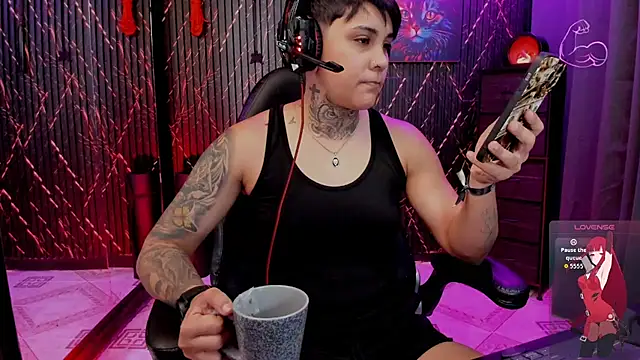 ZhoeStrong online show from February 28, 2026, 6:40 pm