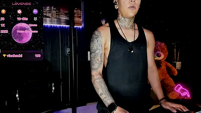 ZhoeStrong online show from March 23, 2025, 6:05 am