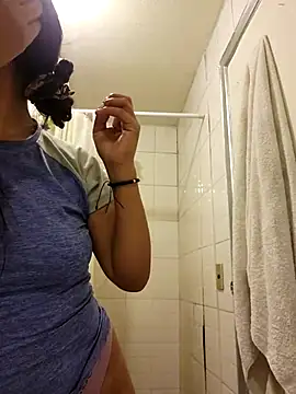 Lau1127 online show from September 22, 2025, 2:17 am