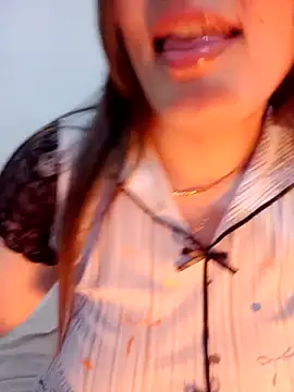 im here- online show from May 6, 2026, 8:24 pm