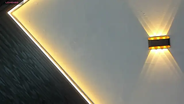 Snapshot of Laia_and_Aloby chatting on March 22, 2026, 12:14 am Laia and Aloby online show from March 22, 2026, 12:14 am