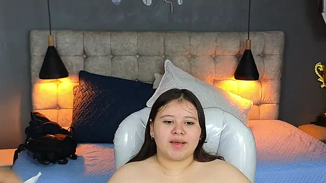 Laia and Aloby online show from September 18, 2025, 10:24 pm