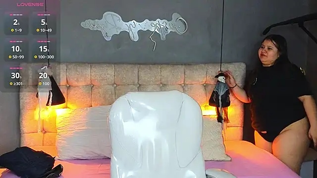 Laia and Aloby online show from October 16, 2025, 10:18 pm