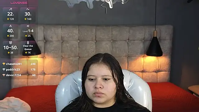 Laia and Aloby online show from September 29, 2025, 10:15 pm