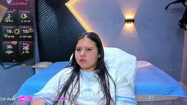 Snapshot of Laia_and_Aloby chatting on June 24, 2026, 11:24 pm Laia and Aloby online show from June 24, 2026, 11:24 pm